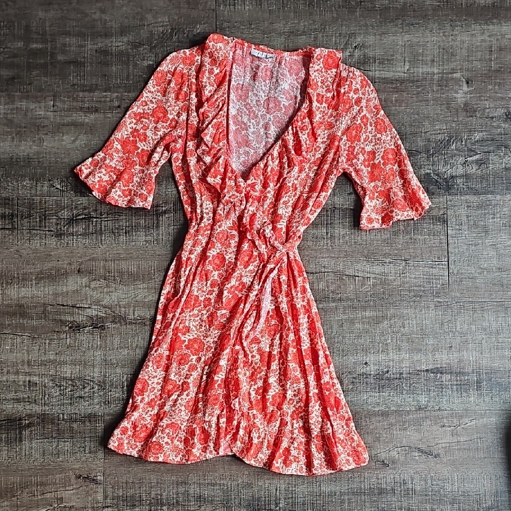 Topshop - Floral Wrap Dress in Red